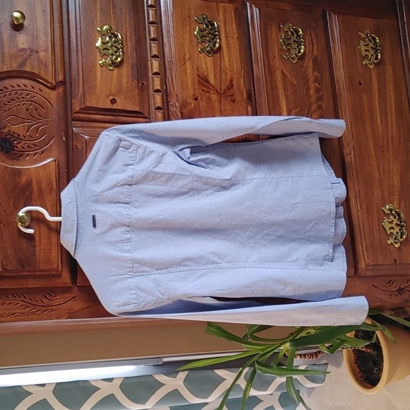 💚Emporio Armani Women's Long Sleeve Ruffled Button Down Shirt - Picture 2 of 8